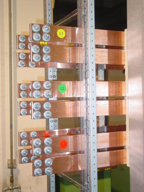 例如某工厂有一台3300kva的电力变压器,它的额定电流是4763a,短路